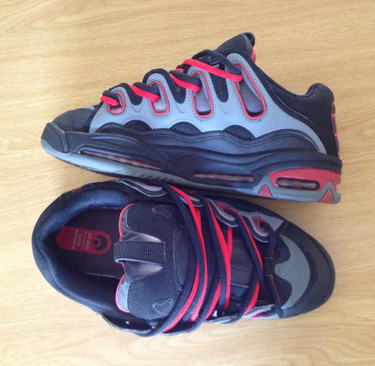 Osiris D3 2001 red gray black